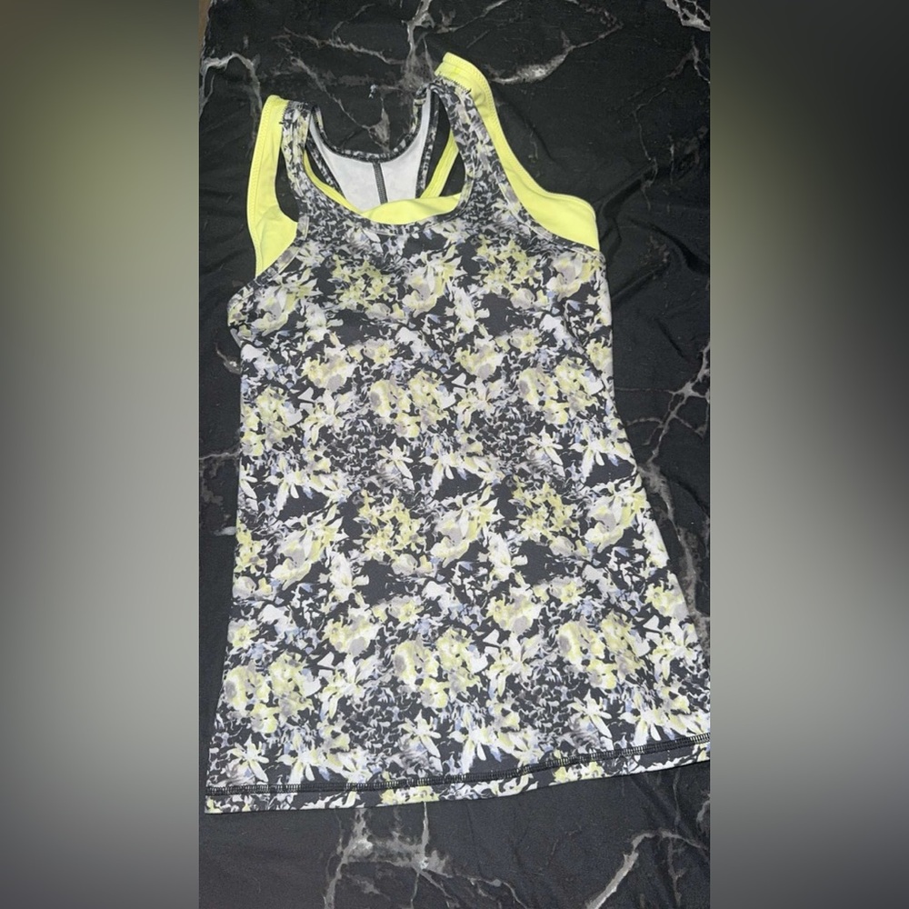 Lululemon tank top